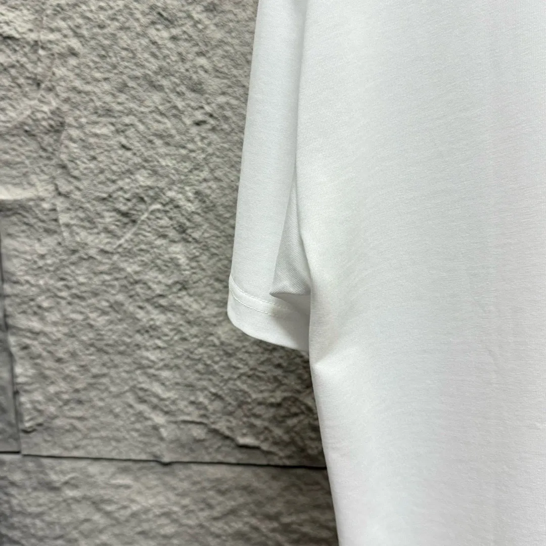 MM 6 *2025 New Arrival T 300 Same Style ：Black White Size： S （90-130 ） M （120-150 ） L （140-165 ） XL （160-180 ） XXL （180-210 ）